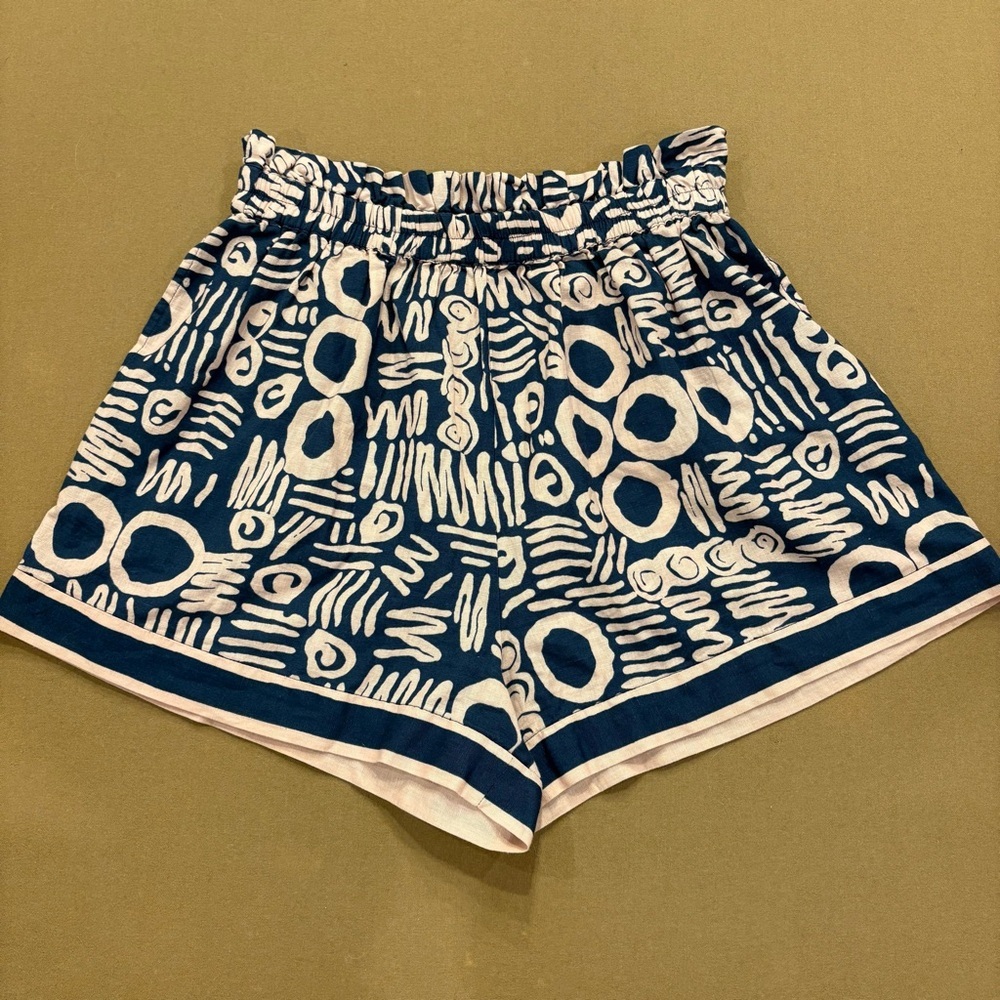 Leonel’s Kayin Shorts Isla Navy Blue and Light Pink Pull On Shorts Size Medium